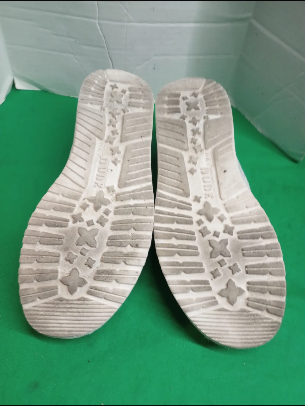 Hey Dude Lena Lace Slip-On Flats - Light Gray Women’s Sneakers Size 8 - Picture 8 of 8